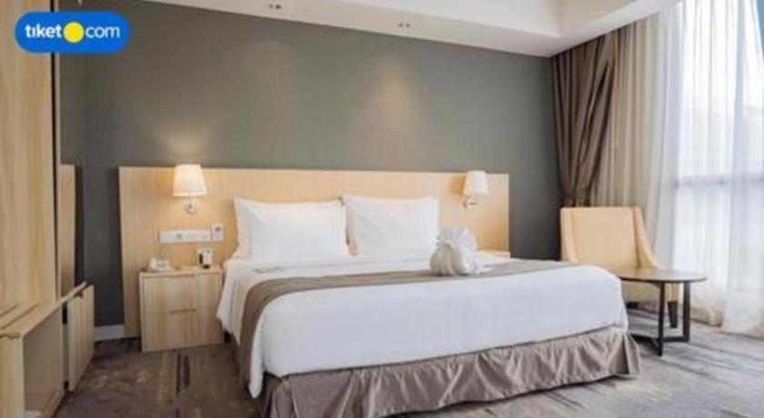 Grandhika Pemuda Hotel 4*